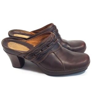 Clarks Artisan Leather Clog Mules
